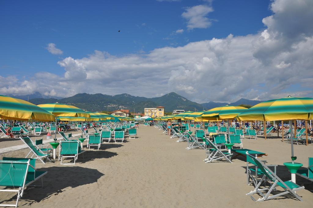 Holiday Apartments Fiumetto Marina di Pietrasanta Exterior photo